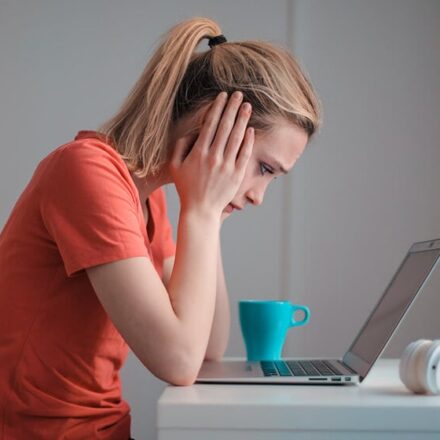 Can you give an example of how online learning helped a student prepare for university?